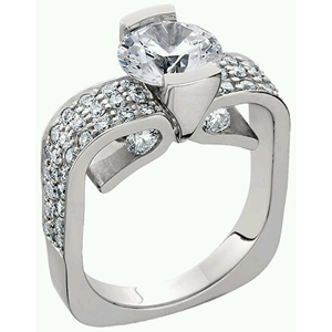 PLATINUM  RING RB CUT DIAM